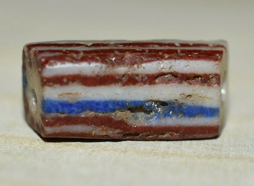 Antique Krobo Molded Recycled Powered Glass Square Trade Bead W/ Stripes, Ghana - Foto 2 di 4
