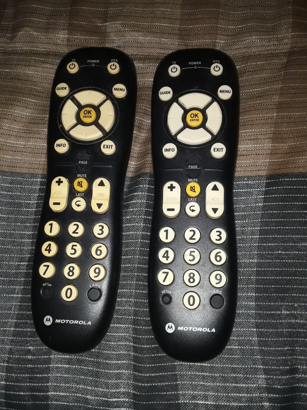 Motorola URC-2068BC1-XXXX-0002-R Original Remote T8 Lot of 2 2068-BC1 & 2068-BC2