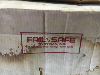 Fail Safe Lighting 8x6 incandescent vandal proof fixture see pics #A28