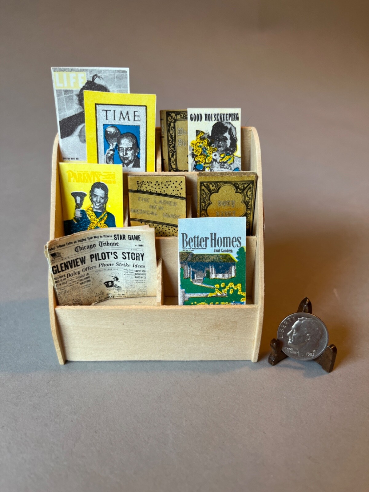 Vtg Miniature Dollhouse General Store Magazine Newspaper Book Rack Display Lot