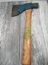 VTG.  SKODCO TOOLS OF DISTINCTION HATCHET / AXE (13'' LONG)