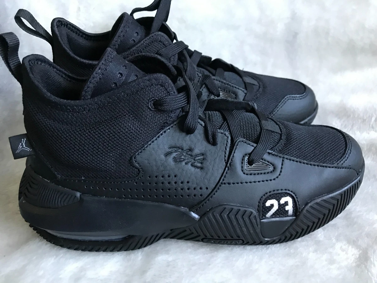 JORDAN STAY LOYAL 2 TRAINERS SIZE UK 4.5 EUR 37.5