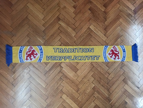 Neukirchen empfängt Eintracht Frankfurt Traditions-Elf