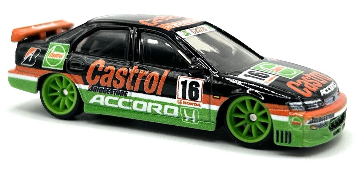 ミニカー Hot Wheels '96 Honda Accord Benz 300 slr s-l1200.jpg