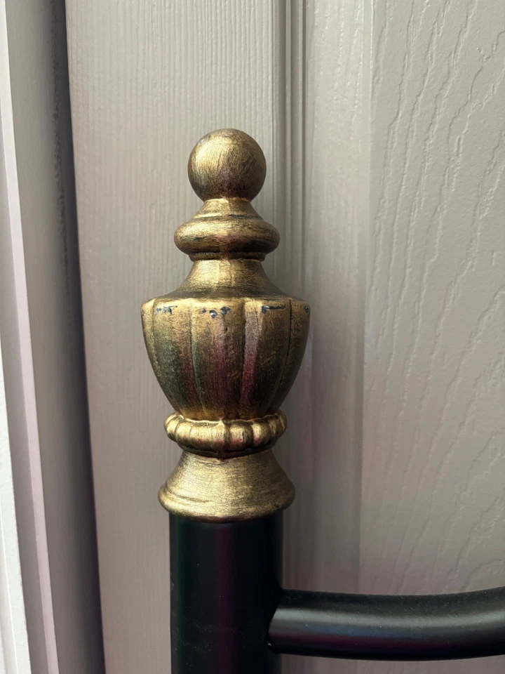 Cabeceira e pés de ferro forjado antigo - Imagem 3 de 4