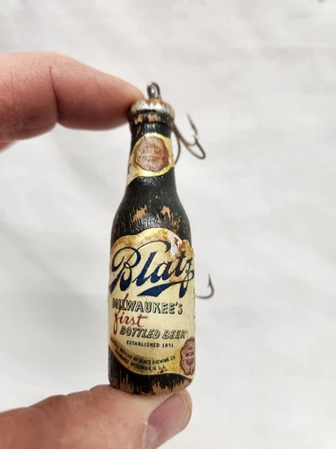 Vintage 1950's BLATZ Beer Wooden Fishing Lure Bottle Shape Novelty Popper Sign