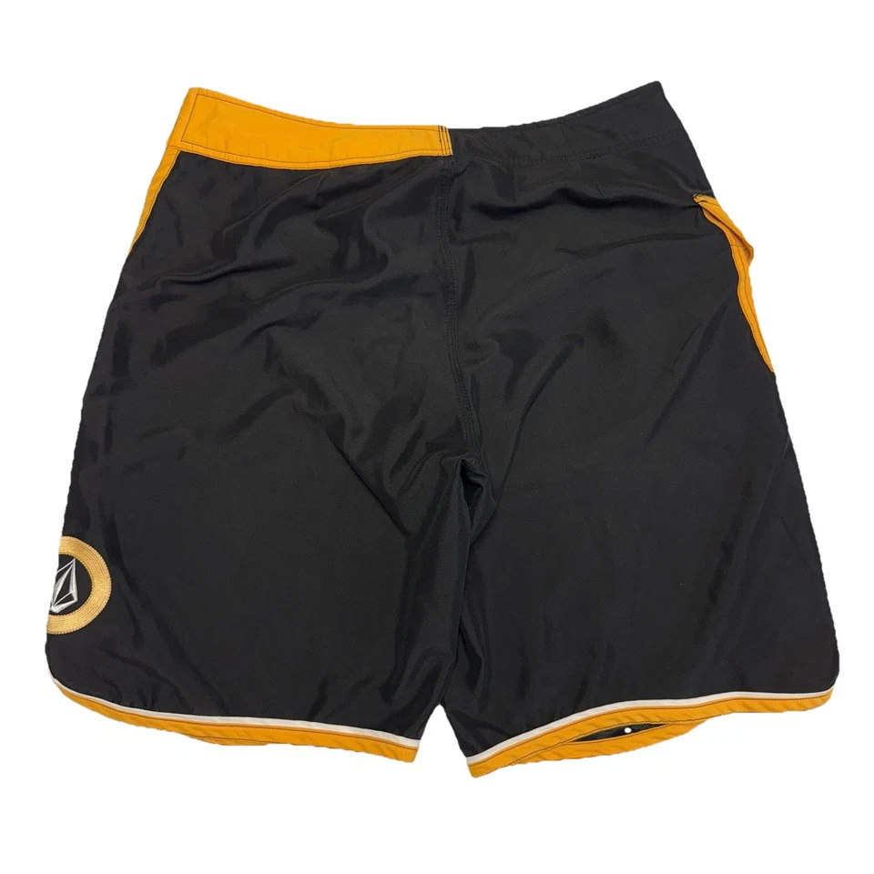 Vintage Volcom Stone Board Shorts Mens 38 Board Shorts Swim Trunks Vintage Y2K - Image 2 of 4