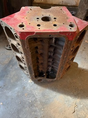 IHC International Truck V8 Engine Block 167379-C1 SV304 SV345 SV266 Scout Six