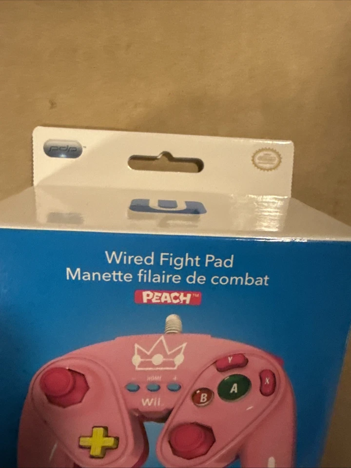 NEW Princess Peach Wired Fight Pad Nintendo Wii/Wii U PDP Controller Sealed - Image 3 of 4