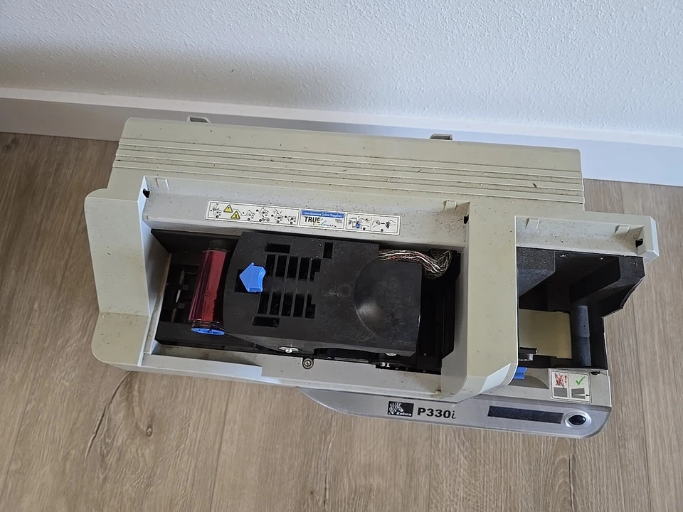 Zebra P330I Single Side ID Card Color Thermal Printer UNTESTED FOR PARTS - Image 4 of 4