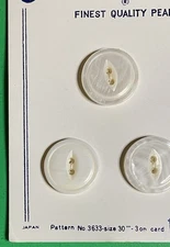 (3) VINTAGE 3/4" COSTUMAKERS WHITE PEARL SHELL 2-HOLE BUTTONS NOS CARD-O4