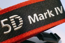 Canon EOS 5D Mark IV SLR Digital Camera Neck Shoulder Strap - Genuine OEM