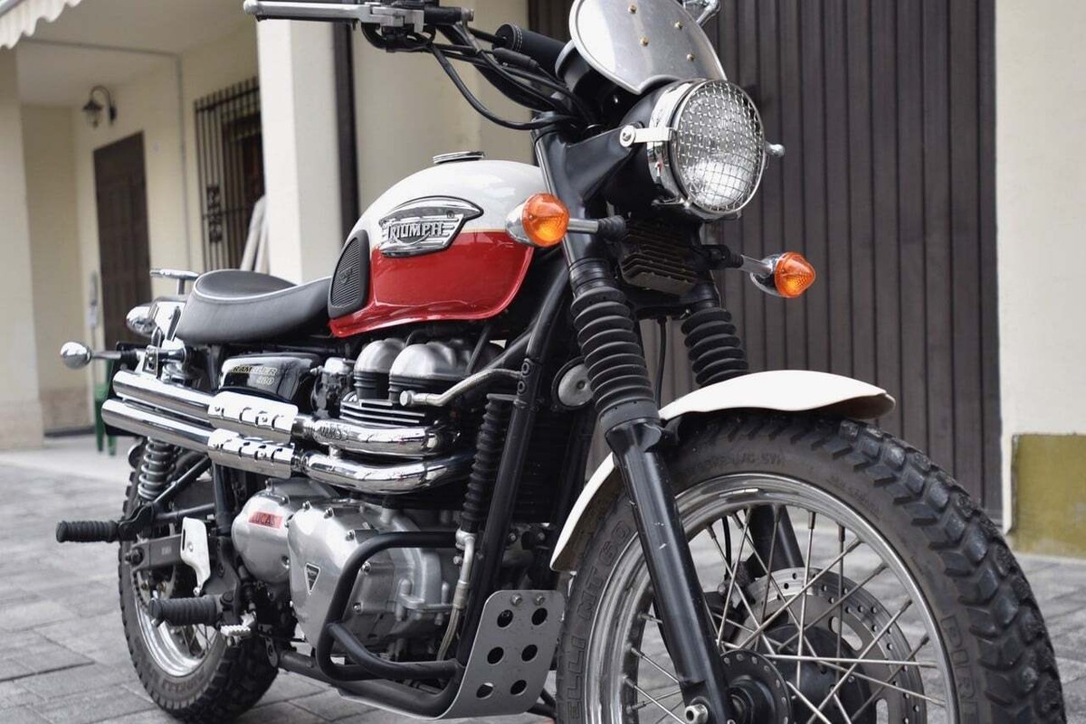 MassMoto Exhaust Full System 2in2 McQueen Polished Triumph