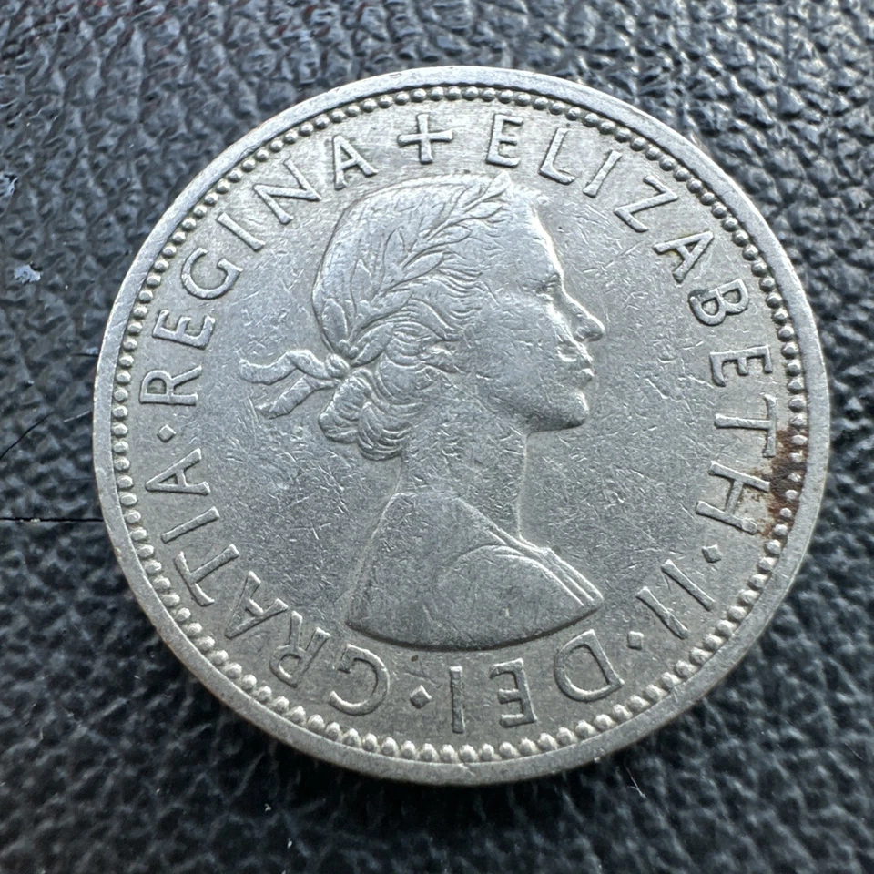 1966 HALF CROWN COIN 2/6d COPPER/NICKEL COIN-QUEEN ELIZABETH II - LOW MINTAGE - Image 2 of 4