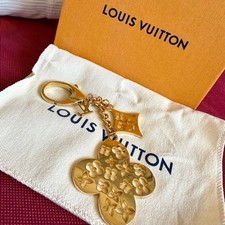 Louis Vuitton Flower Monogram Bag Charm Key Holder Gold Authentic R11608