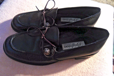 Vintage Brighton Leather  Dada  Mock Croc Bow Loafers Size 6.5M Made in Italy