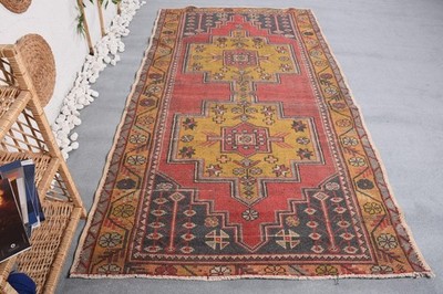 4,5x8,1 ft Turkish Rug, Red Polka dot Vintage Rug Wool