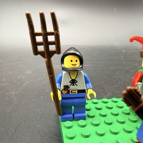 LEGO Castle 6103 - Castle Mini Figures 100% Complete No Box No Instructions