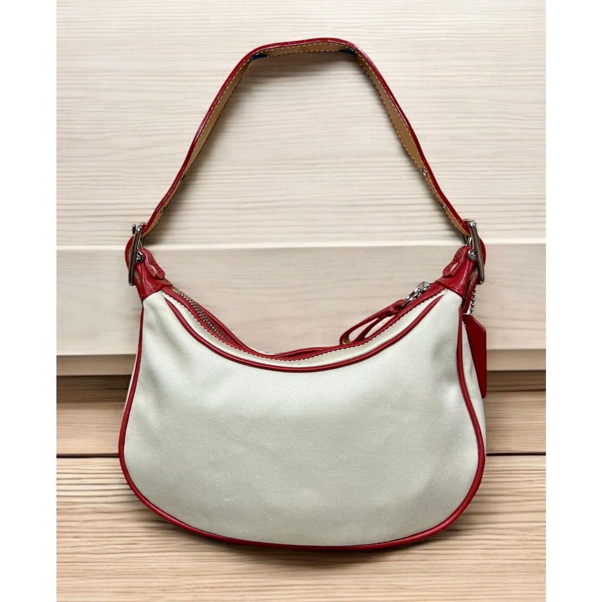 Vintage Coach 7571 Hamptons Demi Hobo Bag Vintage Coach 7571 Hamptons Demi Hobo Bag