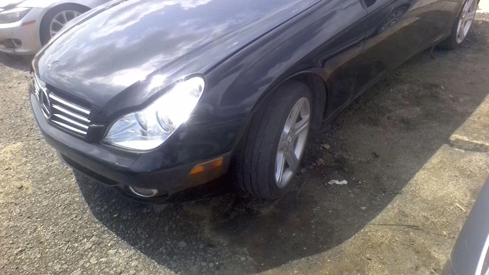 Cuerpo de acelerador de inyección de combustible usado se adapta a: Mercedes-Benz Mercedes clase CLS 16 2006 Foto 4 de 4