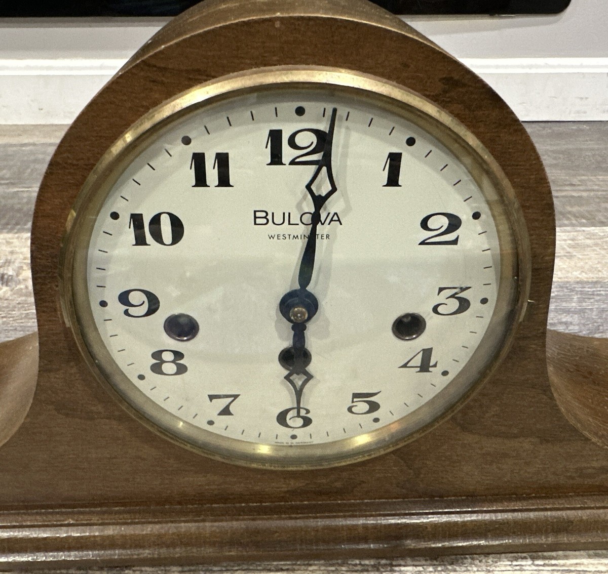 VTG Bulova Westminster Wood Mantle Clock Chiming Wind Up Germany