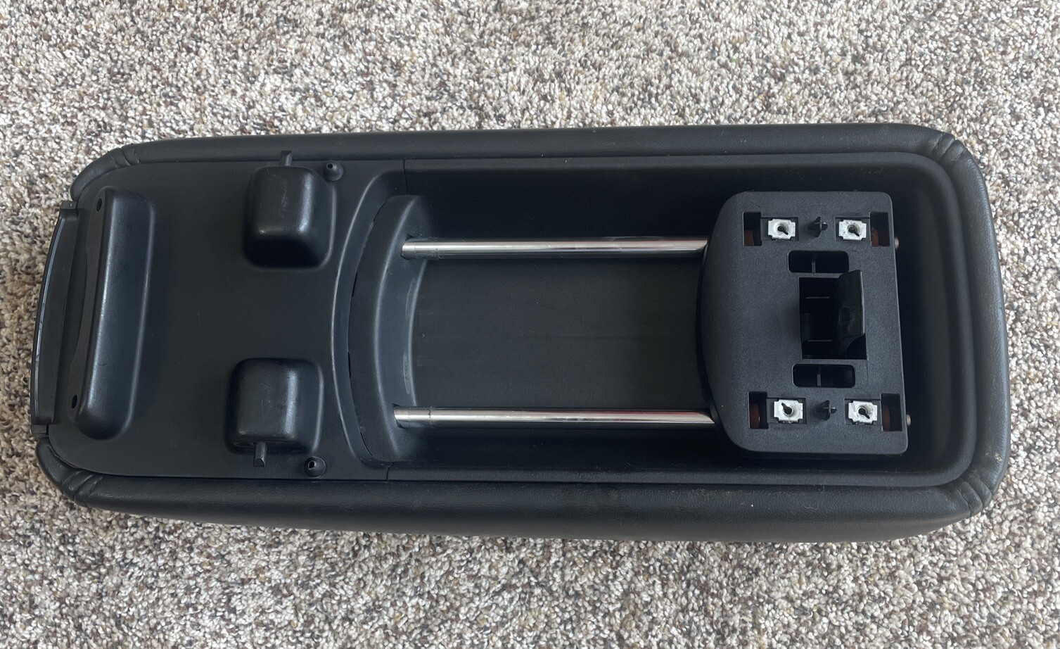 1120 DODGE JOURNEY CENTER CONSOLE LID COVER TOP ARMREST ARM REST