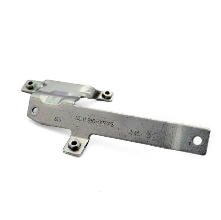 MB SPRINTER W906 Cylinder Head Charge Air Line Bracket A6420161138 