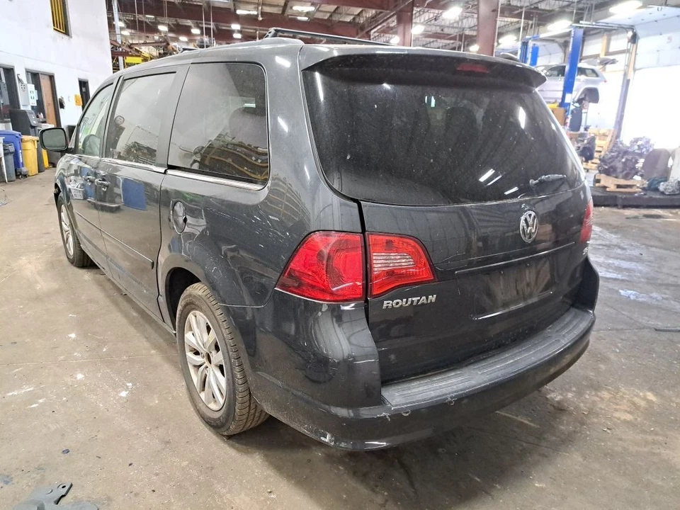 Cilindro maestro de freno 2012 Routan Sku#4129904 Foto 2 de 4