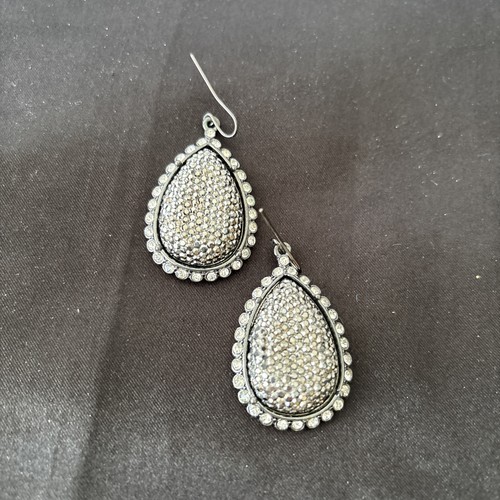 Antique Silver Tone Filigree Teardrop Dangle Rhinestone Pierced Earrings - Picture 8 of 8