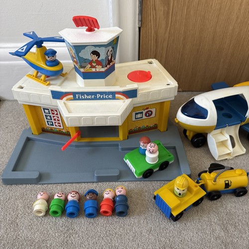 Vintage Fisher Price Little People Airport Playset With Figurines - Preowned - Picture 2 of 24