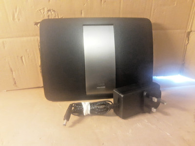 Cisco Linksys EA6500 WLAN Router, Dual Band mit Gigabit und 2xUSB
