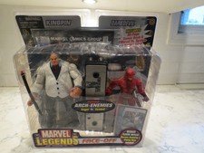 Marvel Legends Face Off gift set Kingpin Daredevil action figures comic book