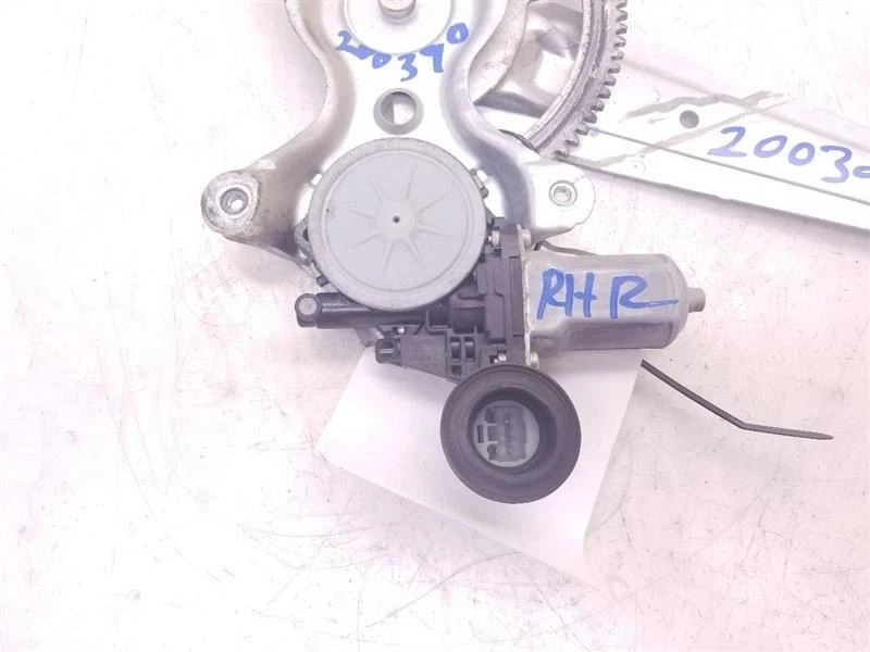 07-17 TOYOTA TUNDRA PASSENGER SIDE REAR RIGHT WINDOW REGULATOR - Image 3 of 4