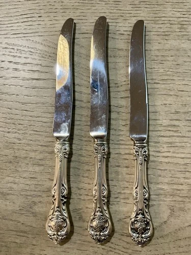 3 Gorham 8⅞″ Knives, Sterling Handles, Pattern Unknown