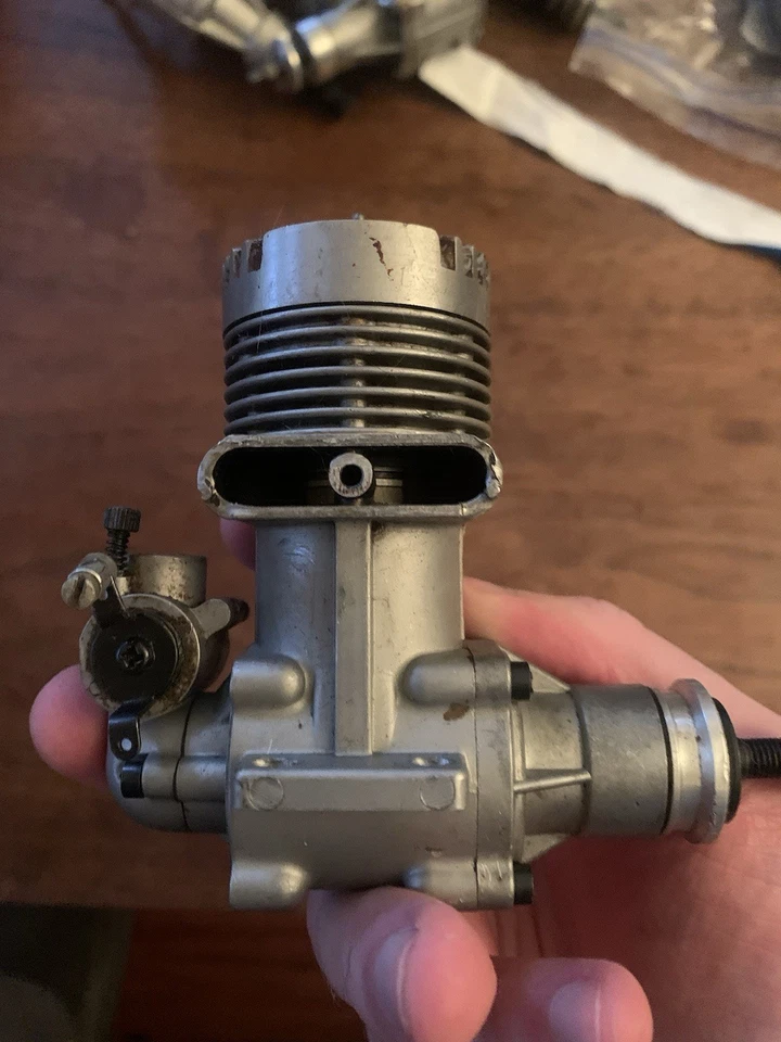 OS Engines MAX-H 60 2-Stroke Glow Engine – Vintage Powerhouse - Image 4 of 4