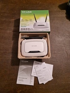 TP-Link TL-WR841N WLAN Router 300 Mbit/s Wireless N OVP Netzteil LAN Kabel