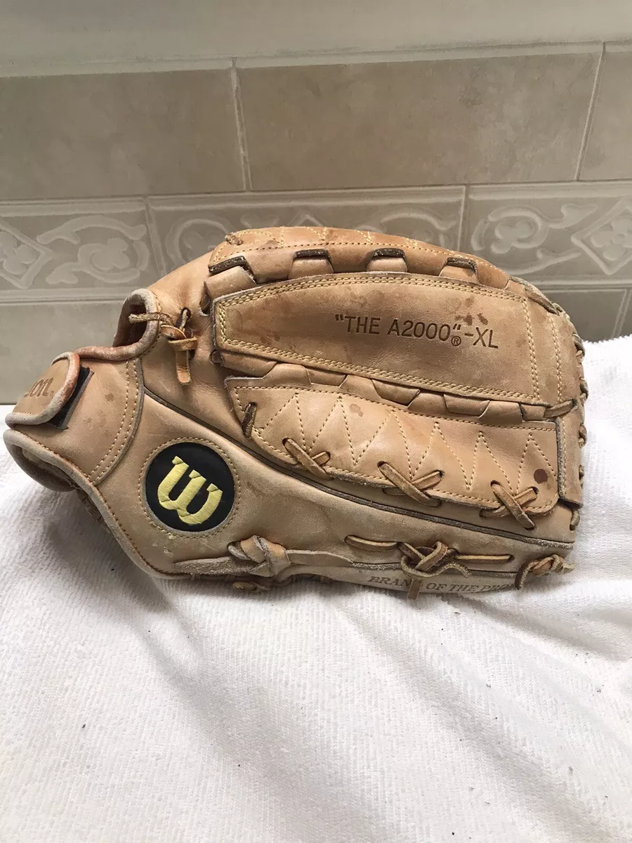 Wilson A2000 XL 12.5 Baseball Pro Stock Pitcher s Glove Right