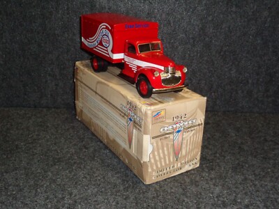 ESSO GASOLINE EXXON HUMBLE 1942 CHEVY 1-1/2 TON VAN BOX TRUCK