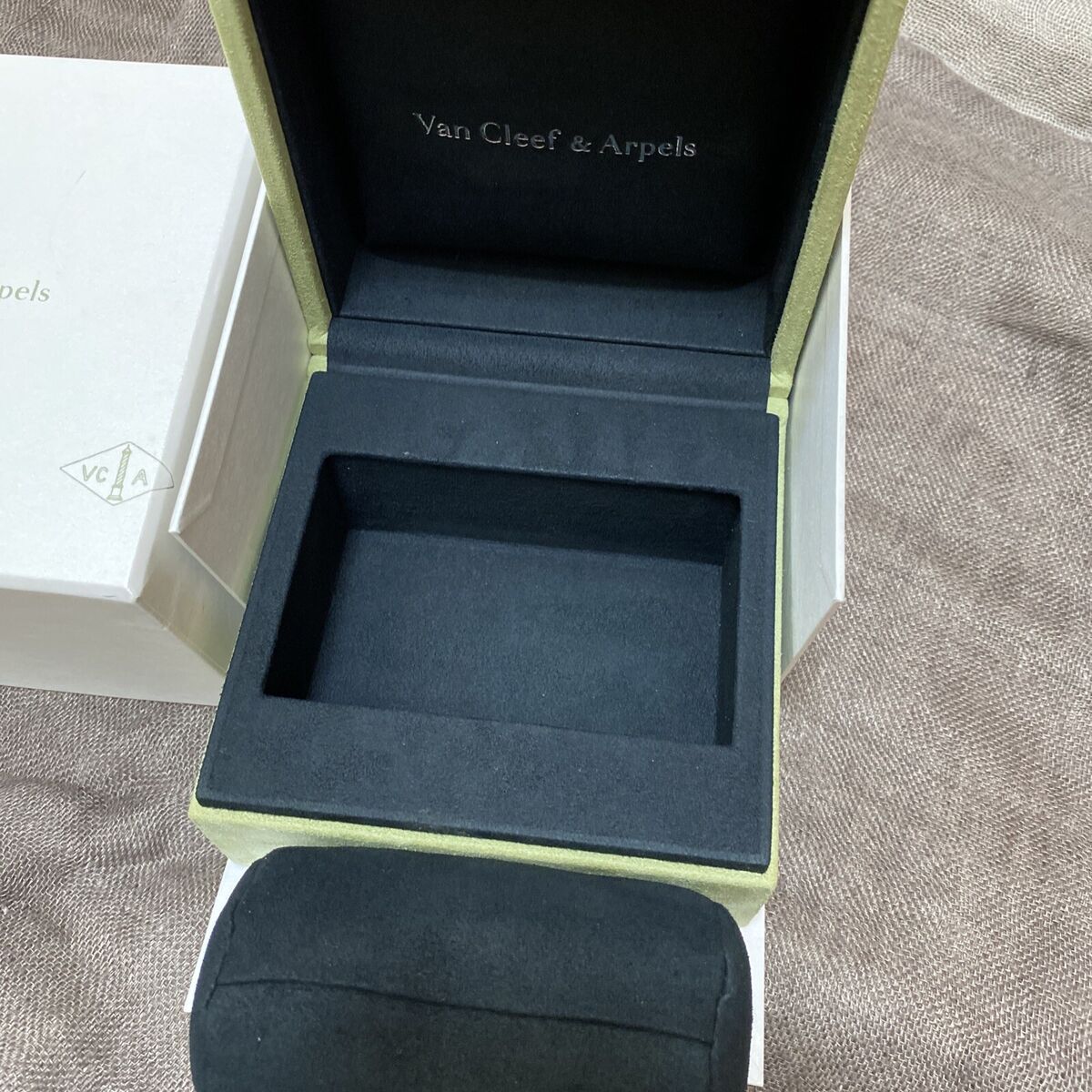 Van Cleef & Arpels Box For Watch | eBay Van Cleef & Arpels Box For Watch | eBay