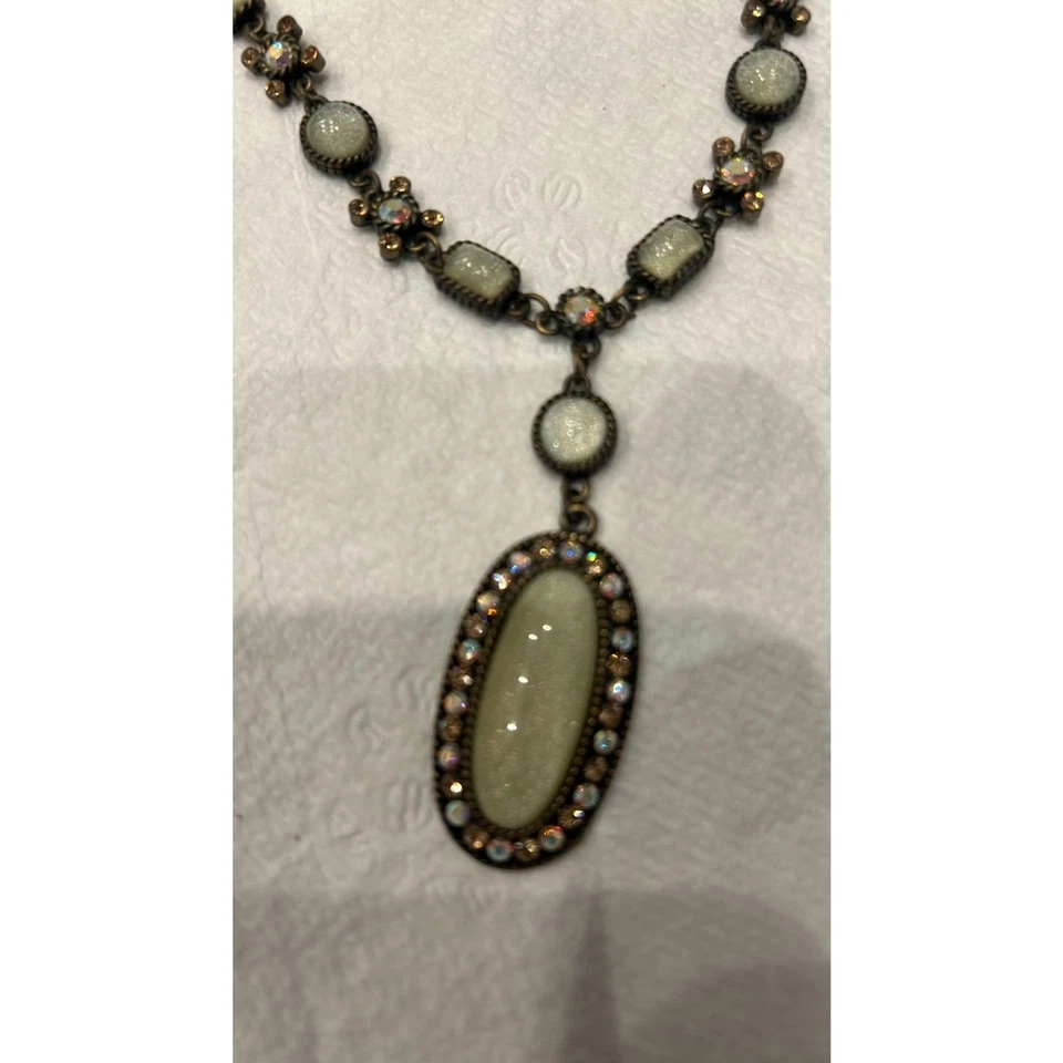 JS4 Avon Necklace Earring Set Opalescent Moonstone Lariat Brass Tone  - Image 2 of 4