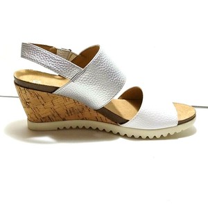 white mountain wedges