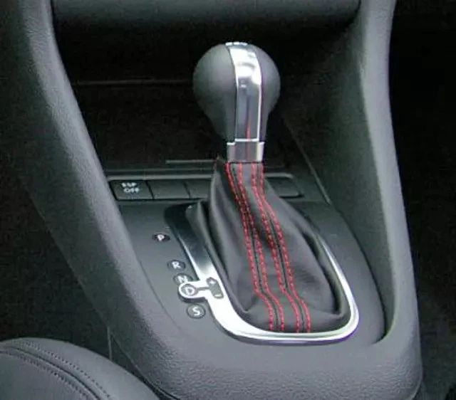 Pomo de cambio original Volkswagen 1K1-713-203-AQ-UZD Foto 3 de 4