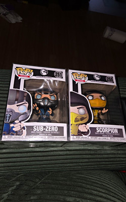 Funko Pop! Games Mortal Kombat X Vinylfiguren Sub-Zero #251 & Scorpion #250