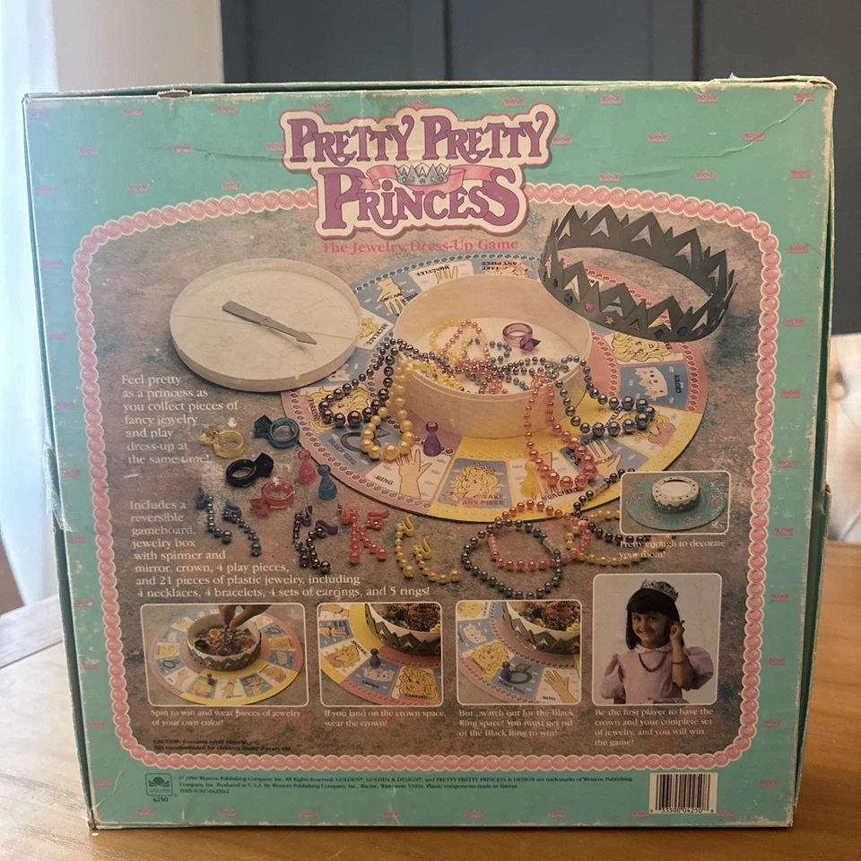Juego de Vestir Joyería Princesa Bonita De Colección 1990 Dorado COMPLETO Foto 2 de 4