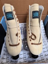 New Sure Grip Boardwalk Tan Suede Roller Skate Size 6 Fits Womens 7-7.5 Lavender