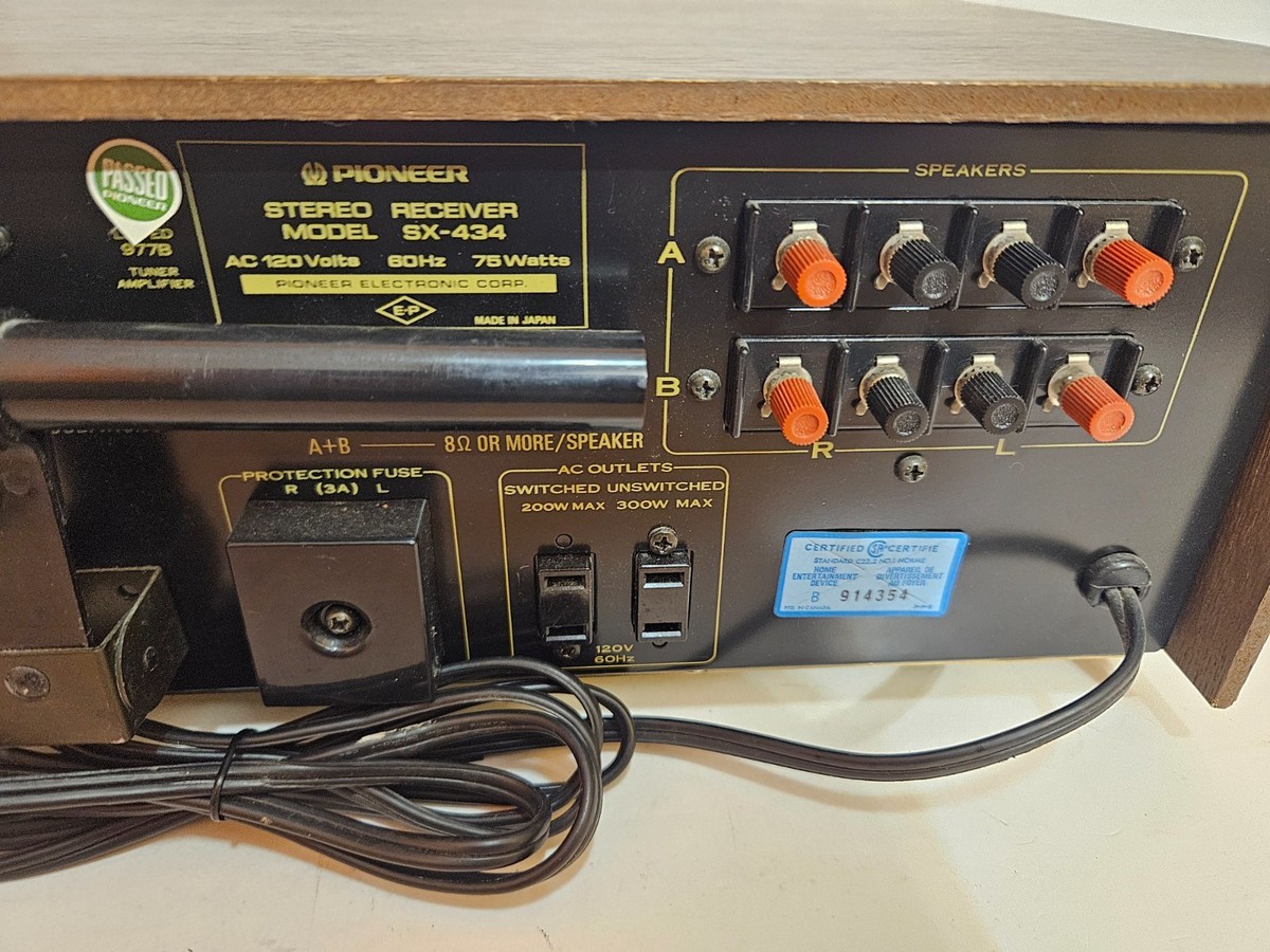 Pioneer SX-434 AM/FM Stereo Receiver - Vintage Excellent Condition