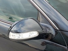 Retroviseur droit (ou coque) Mercedes 209