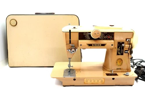 Vintage SINGER 401A Sewing Machine with Foot Pedal ~ RUNS NICE & SMOOTH