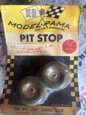 Vintage K  B Slot Car Accessories 219 1 Inch Super Slick, Tires, And Wheels