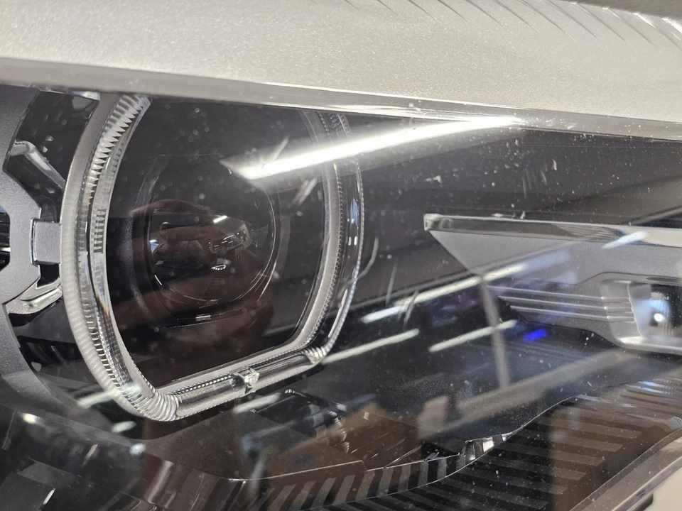 BMW 530I 2017-2020 lado del pasajero derecho faro adaptativo intermitente incandescente Foto 4 de 4